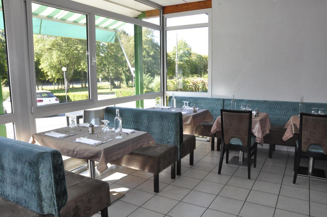 Henri 4 Hotel Rostrenen Luaran gambar